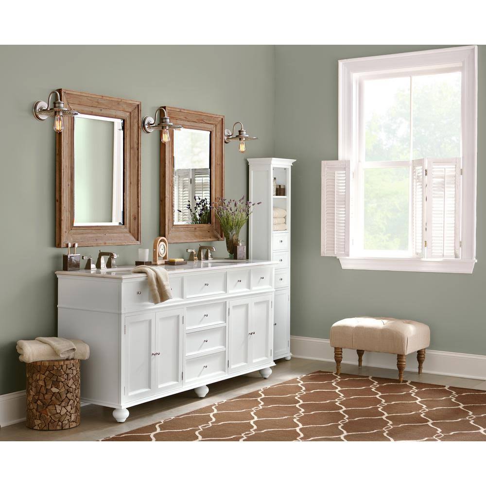 White Linen Cabinet E221