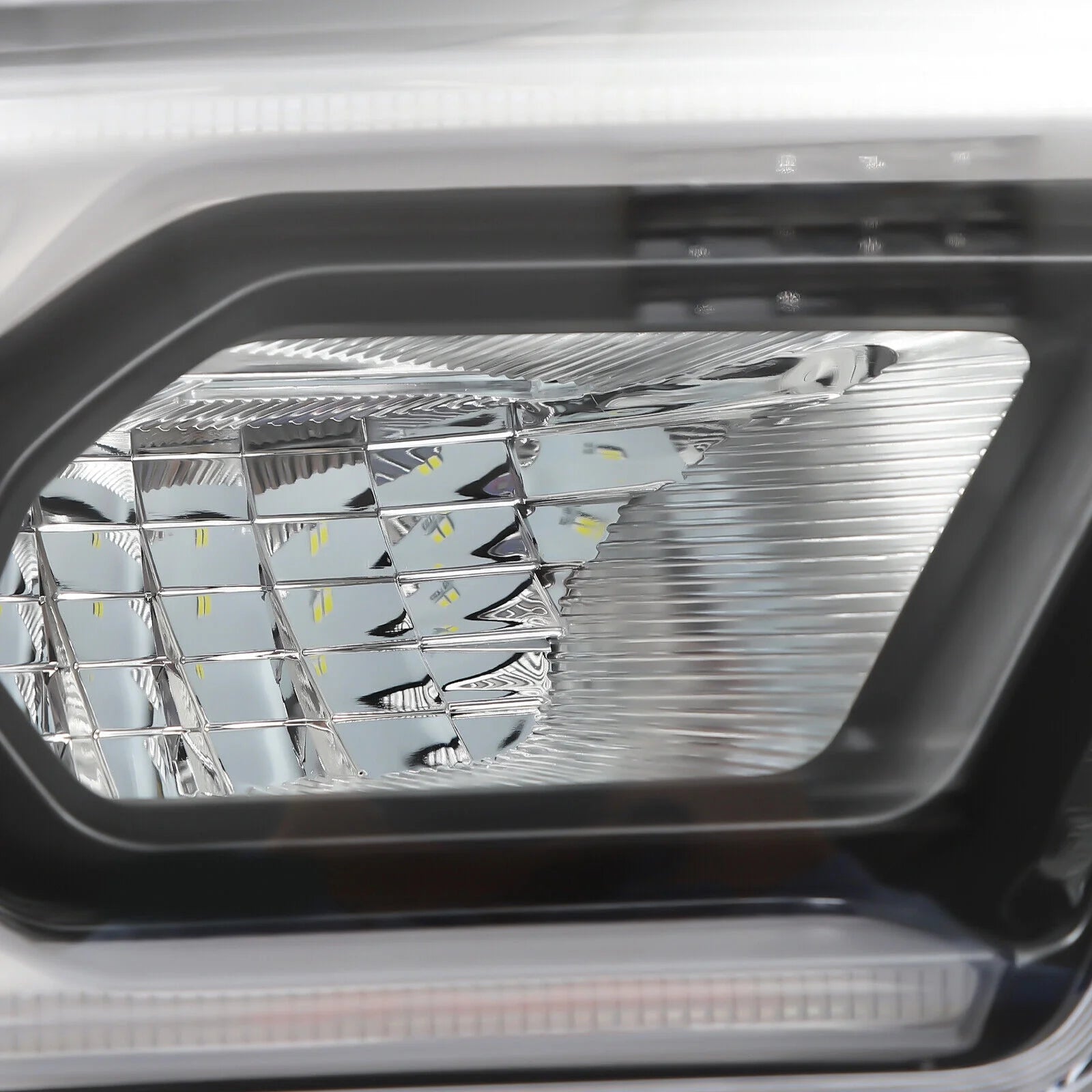 Right LED Headlight Assembly for Dodge Durango C708