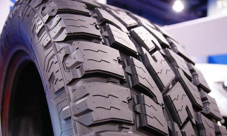255/55R18 109H All-Terrain Tire P349