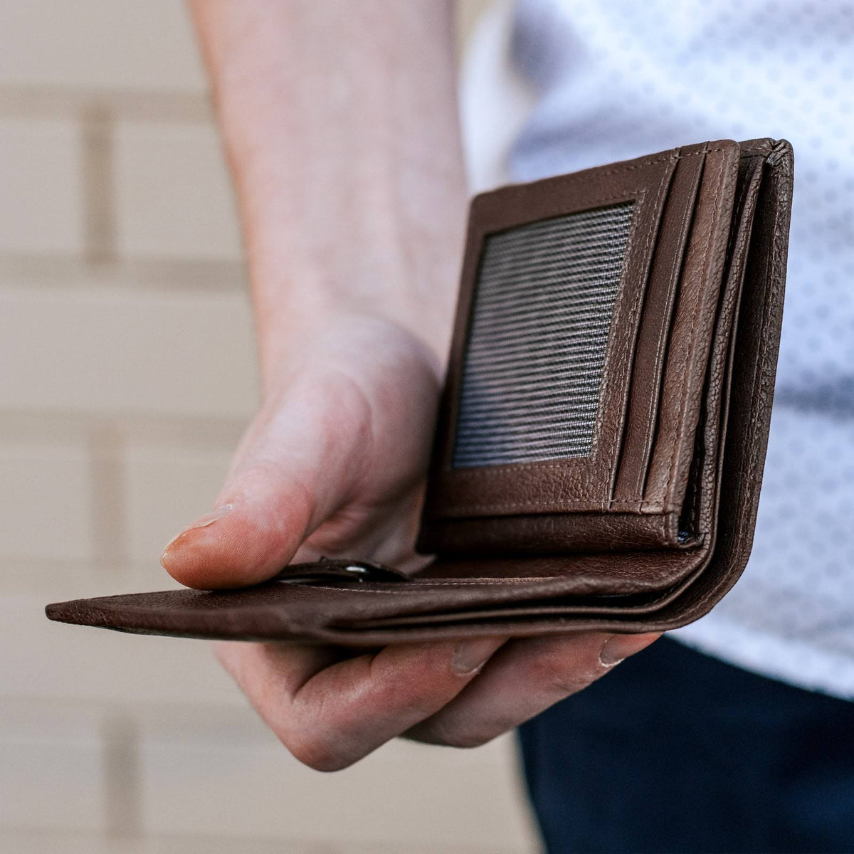 Brown California Slim Vertical Wallet H173