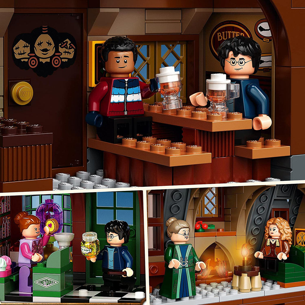 LEGO Harry Potter Hogsmeade Village Building Set (851 Pieces) Q83435