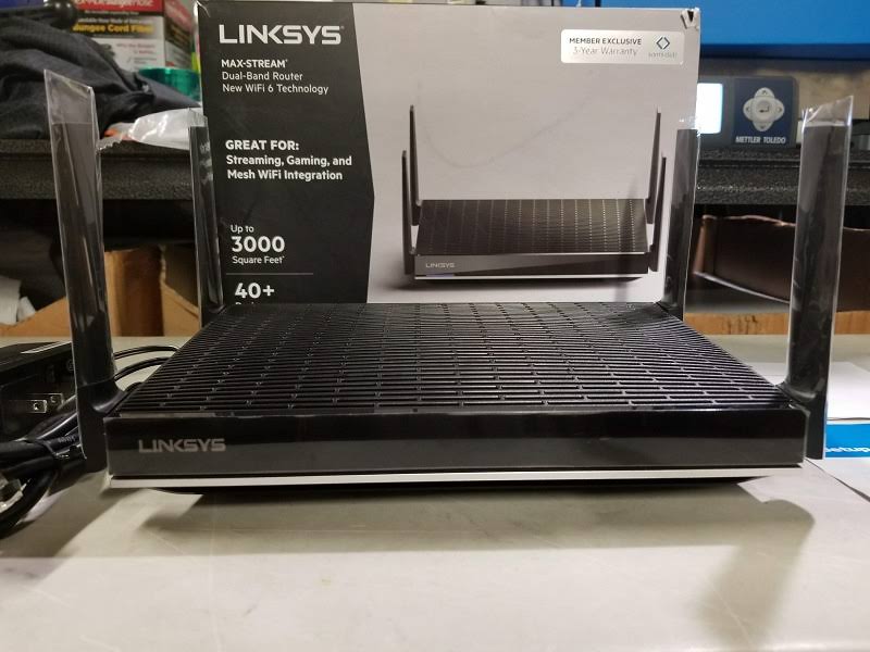 AX6000 Dual-Band Mesh Wi-Fi 6 Router F76450
