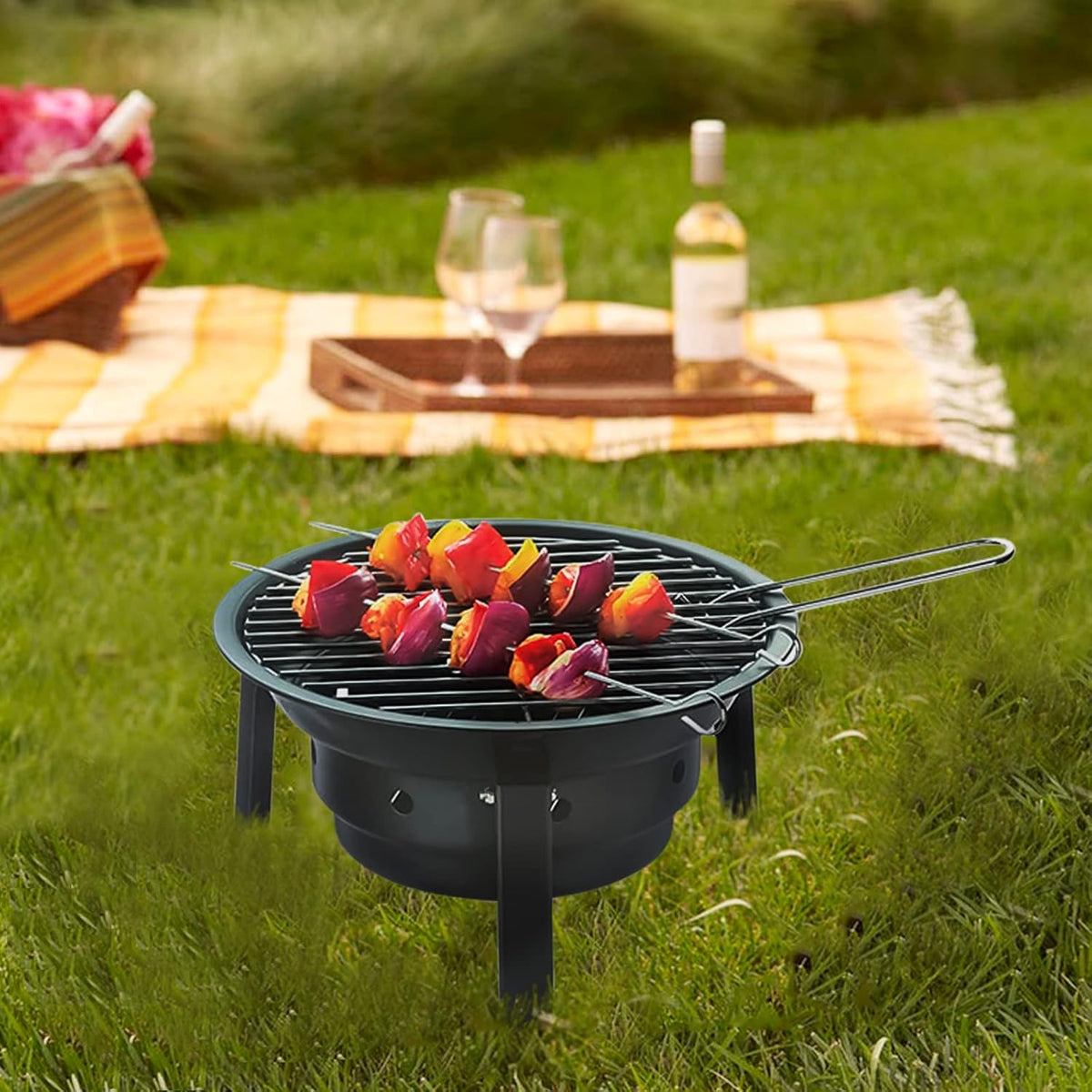 Portable Charcoal Grill with 12.2” Grill Plate Q6152