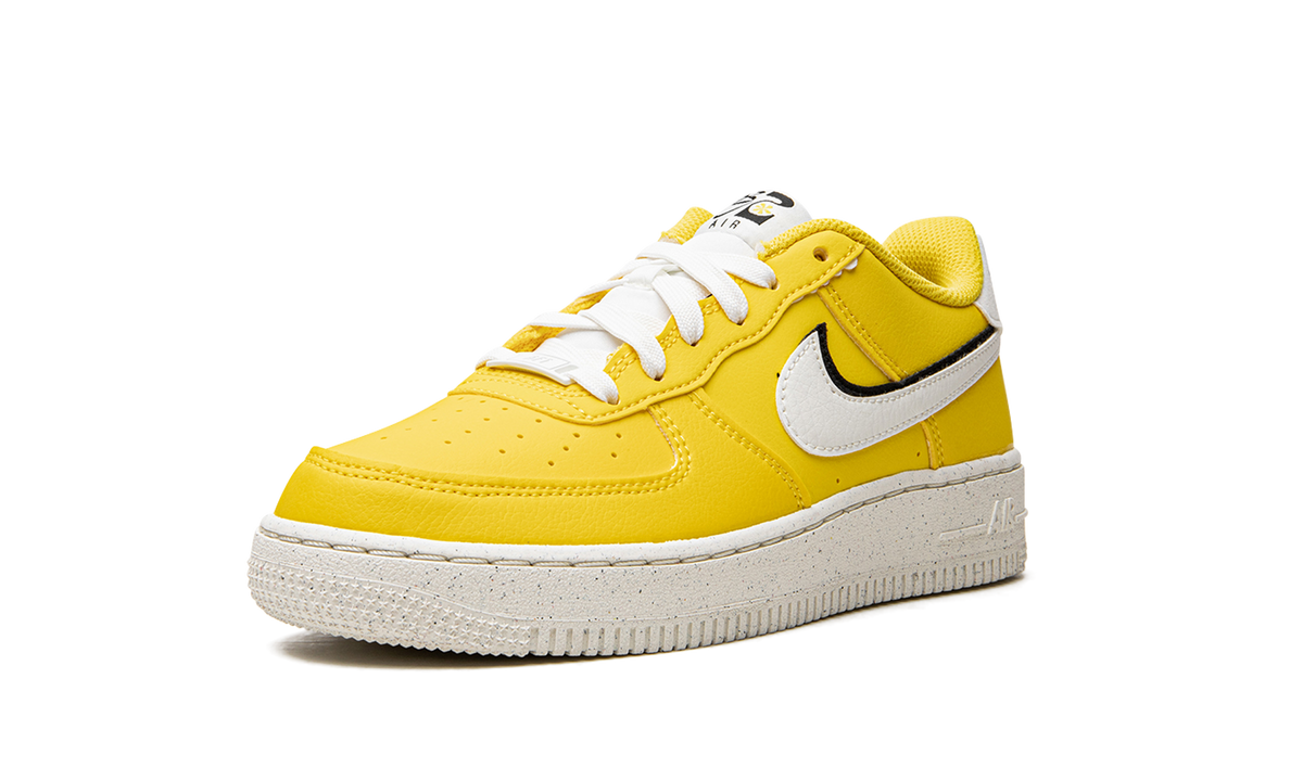 Air Force 1 Low '82 "Tour Yellow" DQ0359 700