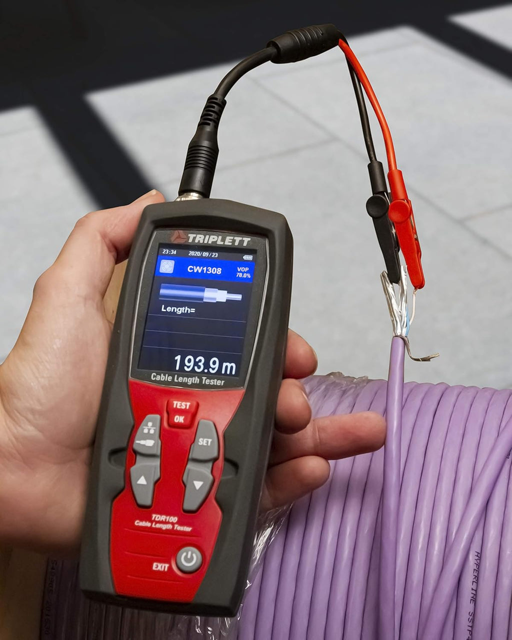 TDR100 Cable Length Tester and Time Domain Reflectometer U300