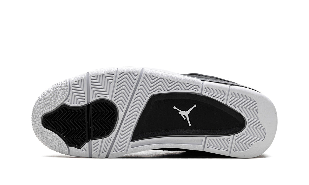 Air Jordan 4 Sneakers – Black, Grey & White