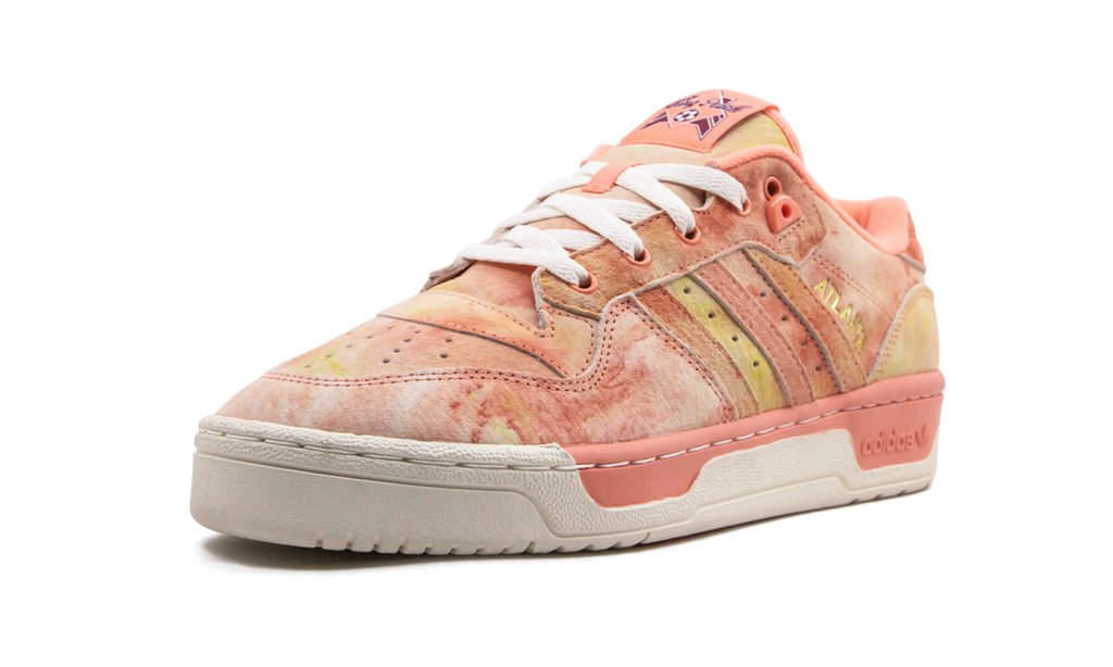 Rivalry Low "Social Status - Kings Peach" EE6384