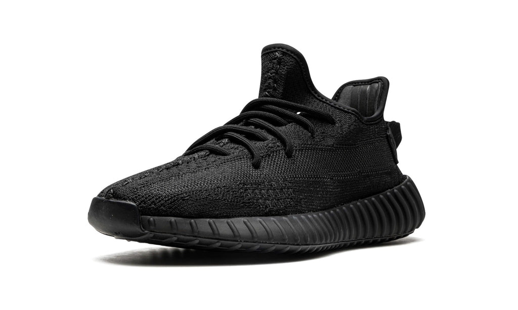 Yeezy 350 V2 Sneakers – Black