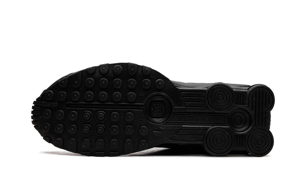 Nike Shox R4 Sneakers - All Black with Four-Column Heel Design