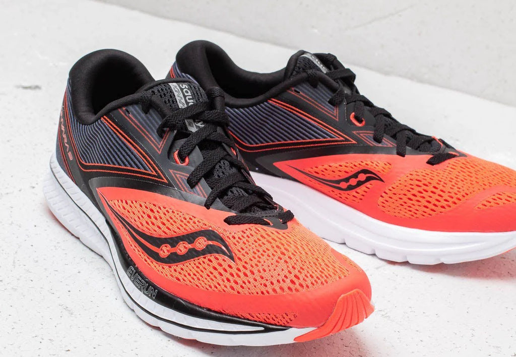 ViziRed | Black Running Shoes Q26030