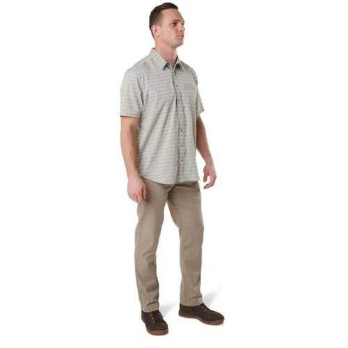 Stone Chino Pant U49684