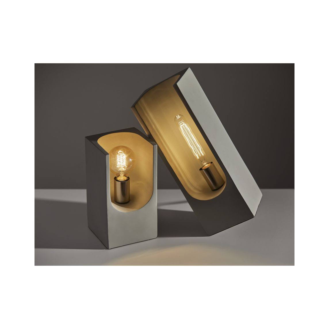Tall Table Lantern Q585