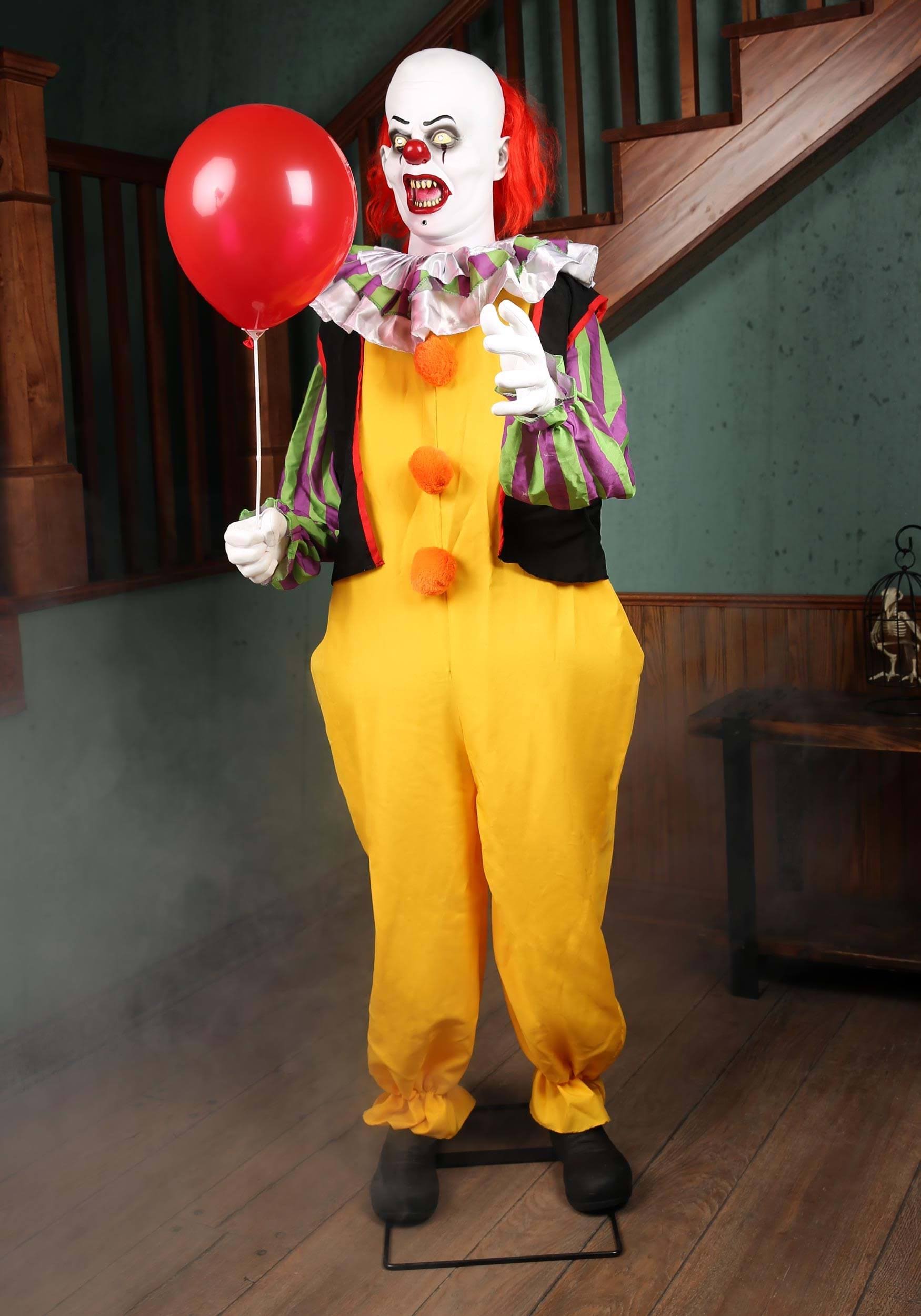 Life-Sized Animated Pennywise Prop J242