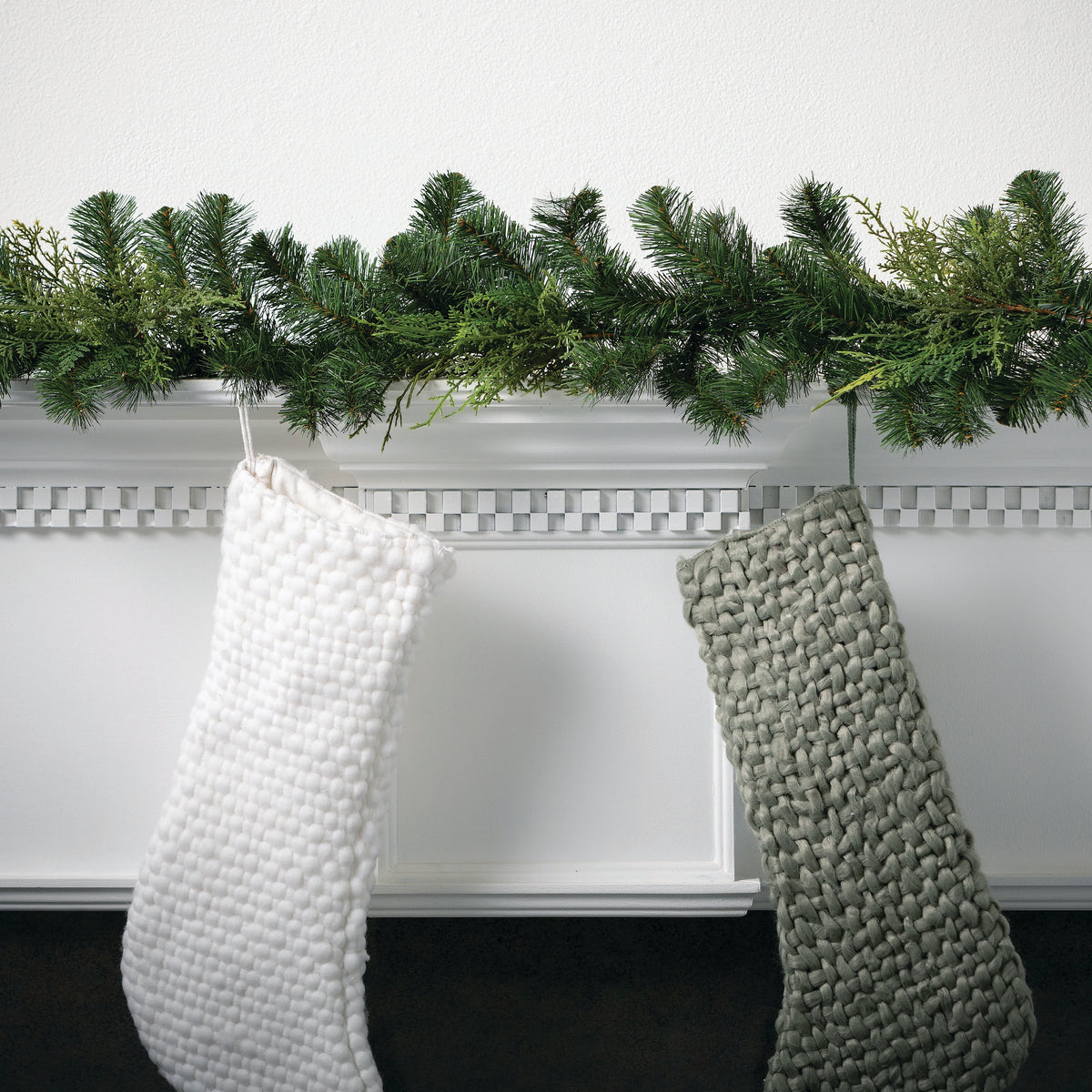 Green Douglas Fir Garland P350