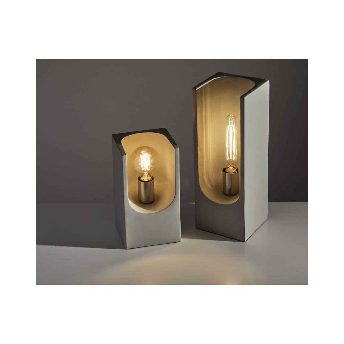 Tall Table Lantern Q585