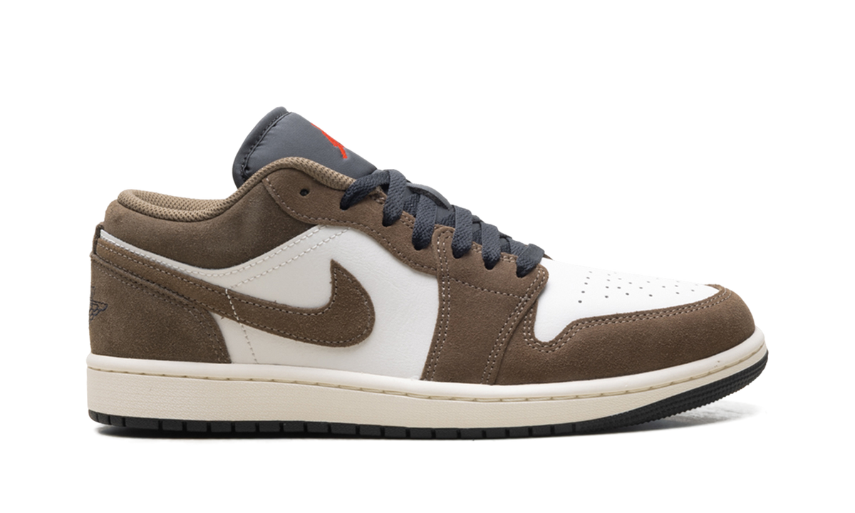 Jordan 1 Low "Palomino" 553558 200