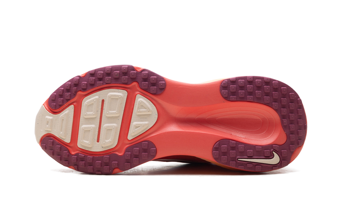 Vomero 18 SE Wmns "Sunset" HQ2585 800