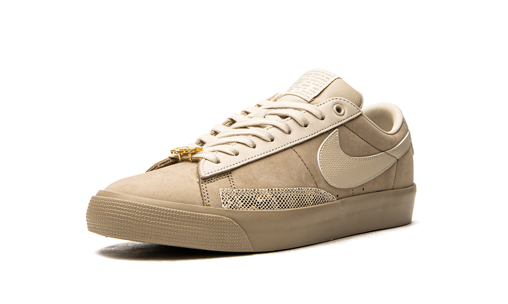 SB Blazer Low "FPAR - Tan" DN3754 200