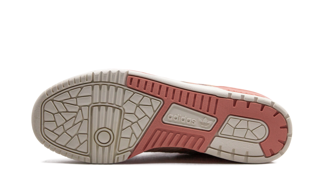 Rivalry Low "Social Status - Kings Peach" EE6384