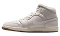 Air Jordan 1 Mid SE "Brazil Football" IO2051 001